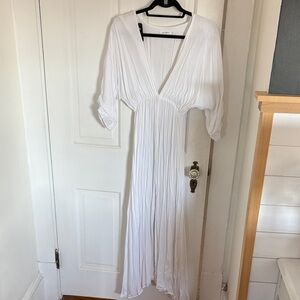 Elegant White Maxi Dress